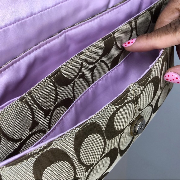 ✨SOLD✨ COACH Signature Canvas Khaki Small Shoulder Bag - 44014 - Picture 5 of 12